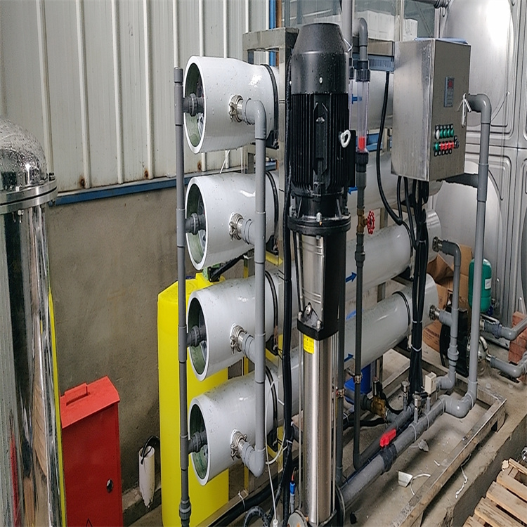 【二*反滲透純水設(shè)備】膜分離物理技術(shù)、除鹽率在99%以上